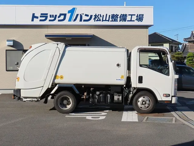 いすゞ エルフ TPG-NMR85N(2WD)の写真5