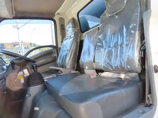 いすゞ エルフ TPG-NMR85N(2WD)の写真10