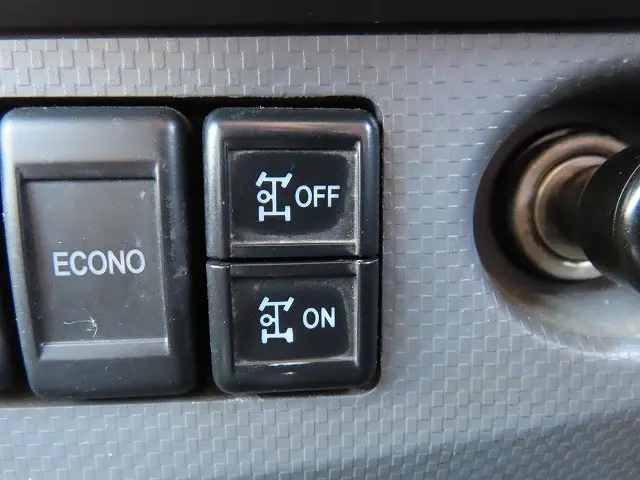 いすゞ エルフ TPG-NMR85N(2WD)の写真15