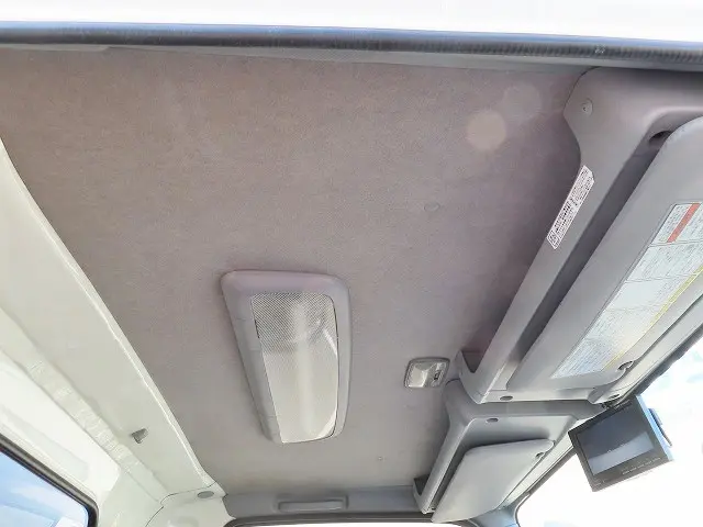 いすゞ エルフ TPG-NMR85N(2WD)の写真19