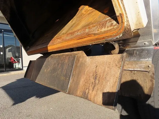 いすゞ エルフ TPG-NMR85N(2WD)の写真32