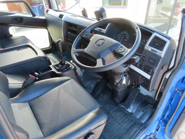 三菱 ファイター 2KG-FK62FZ(2WD)の写真9