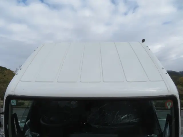 三菱 キャンター 2RG-FBA60(2WD)の写真7