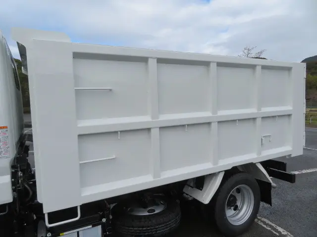 三菱 キャンター 2RG-FBA60(2WD)の写真32