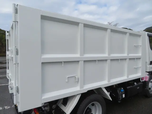 三菱 キャンター 2RG-FBA60(2WD)の写真33