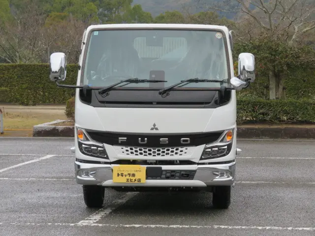 三菱 キャンター 2RG-FBA60(2WD)の写真6