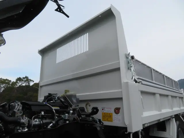 三菱 キャンター 2RG-FBA60(2WD)の写真33