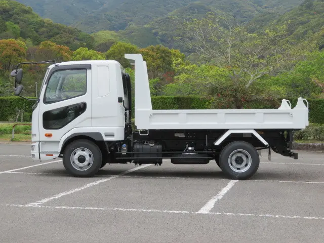 三菱 ファイター 2KG-FK62F(2WD)の写真4
