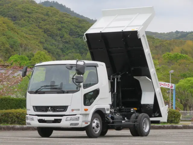 三菱 ファイター 2KG-FK62F(2WD)の写真8