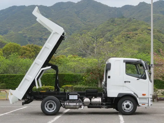 三菱 ファイター 2KG-FK62F(2WD)の写真9