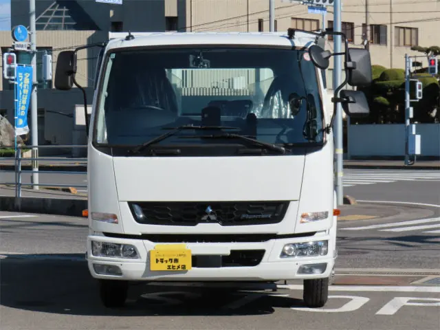 三菱 ファイター 2KG-FK62F(2WD)の写真5