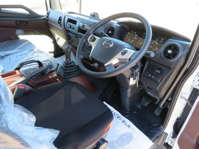 日野 レンジャー 2PG-FD2ABA(2WD)の写真9