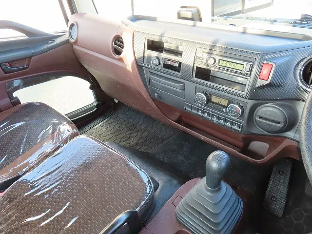 日野 レンジャー 2KG-FC2ABA(2WD)の写真15