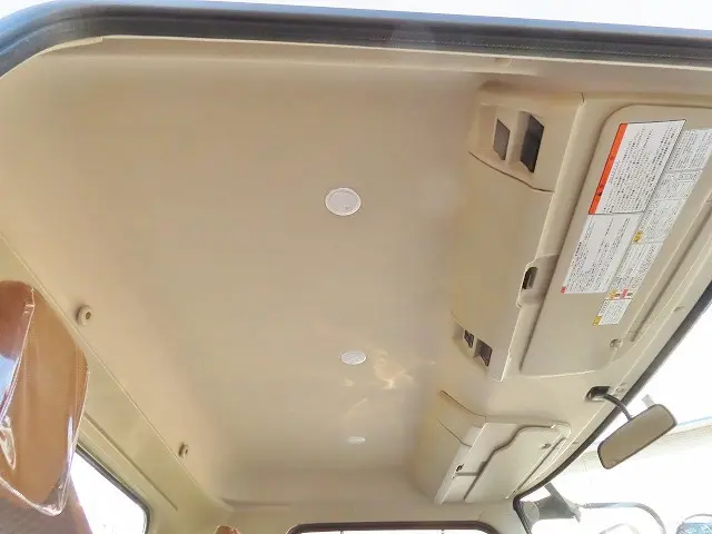 日野 レンジャー 2KG-FC2ABA(2WD)の写真21