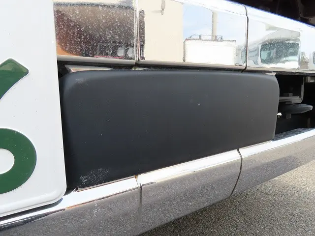 三菱 ファイター 2DG-FQ62F(6x4)の写真9