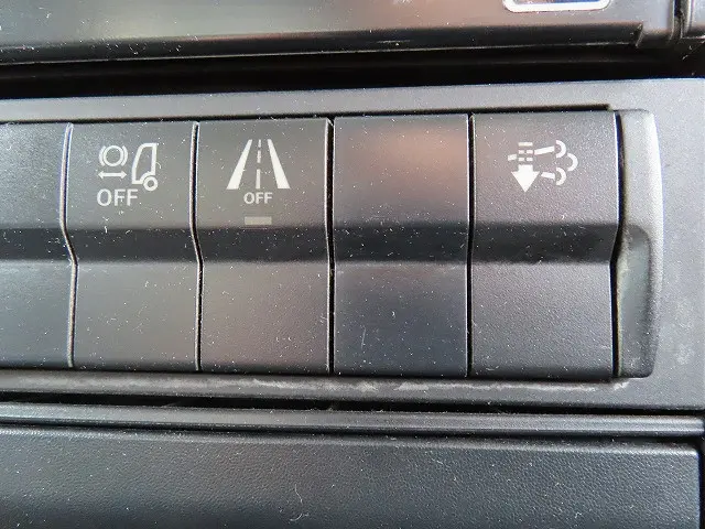 三菱 ファイター 2DG-FQ62F(6x4)の写真16