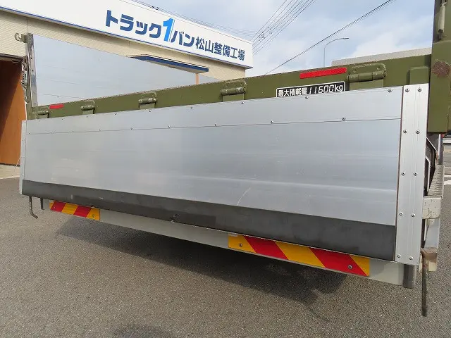 三菱 ファイター 2DG-FQ62F(6x4)の写真31