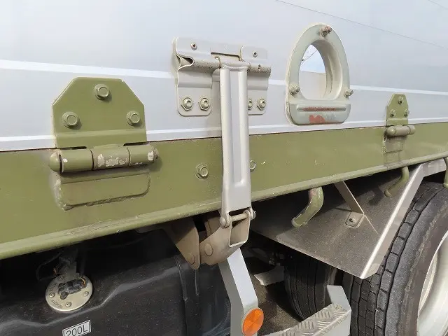 三菱 ファイター 2DG-FQ62F(6x4)の写真37