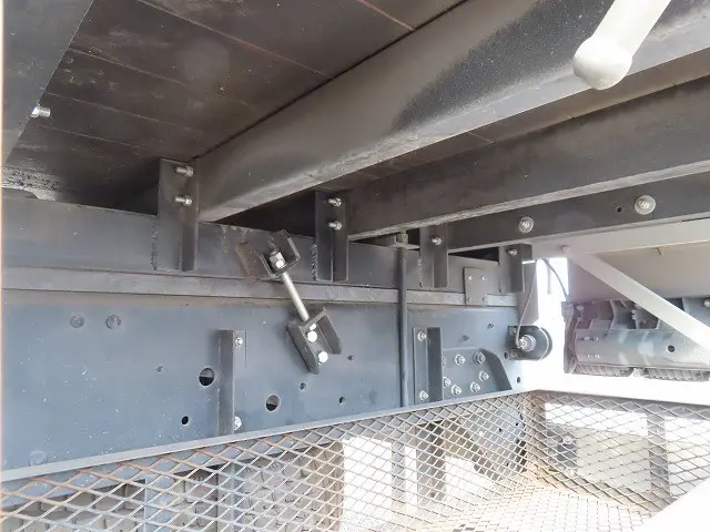 三菱 ファイター 2DG-FQ62F(6x4)の写真43