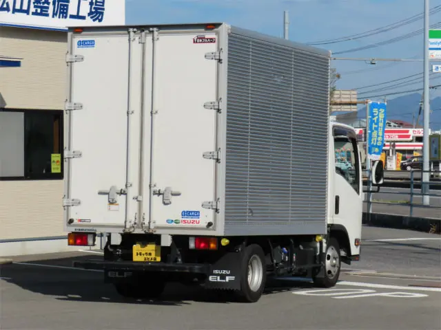 いすゞ エルフ 2RG-NLR88AN(2WD)の写真2