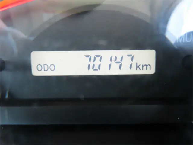 いすゞ エルフ 2RG-NLR88AN(2WD)の写真13