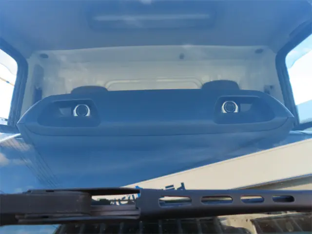 いすゞ エルフ 2RG-NLR88AN(2WD)の写真21