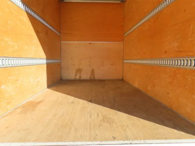 いすゞ エルフ 2RG-NLR88AN(2WD)の写真23