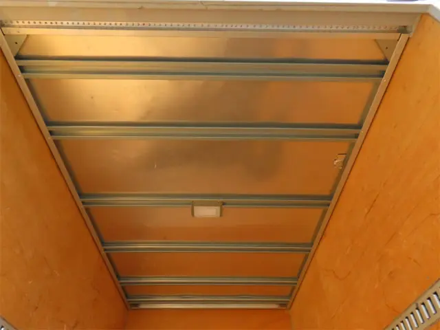 いすゞ エルフ 2RG-NLR88AN(2WD)の写真24