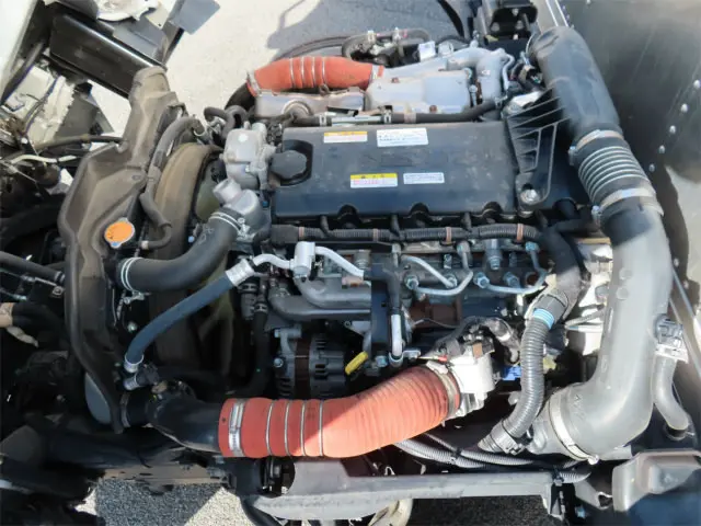 いすゞ エルフ 2RG-NLR88AN(2WD)の写真38