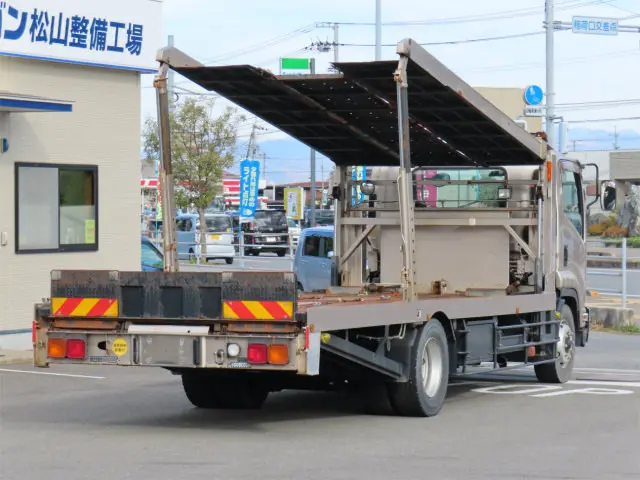 いすゞ フォワード 2RG-FTR90V2(2WD)の写真3