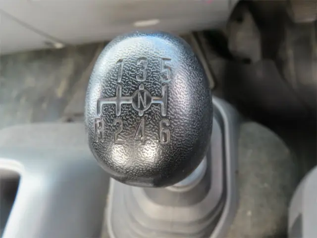 いすゞ フォワード 2RG-FTR90V2(2WD)の写真19