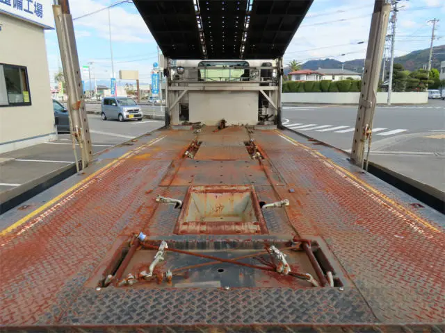 いすゞ フォワード 2RG-FTR90V2(2WD)の写真26