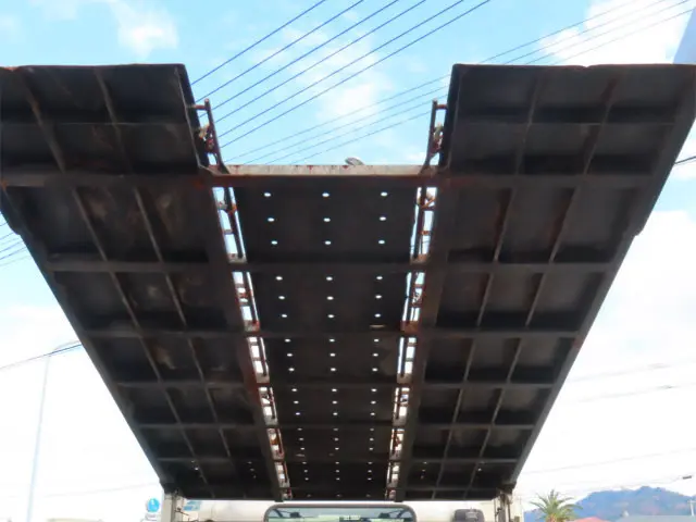 いすゞ フォワード 2RG-FTR90V2(2WD)の写真29