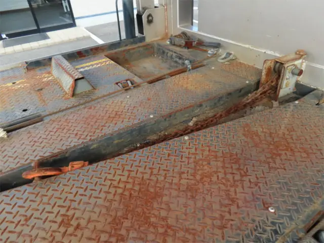 いすゞ フォワード 2RG-FTR90V2(2WD)の写真30