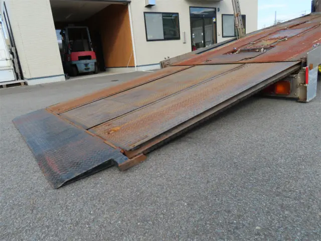 いすゞ フォワード 2RG-FTR90V2(2WD)の写真36