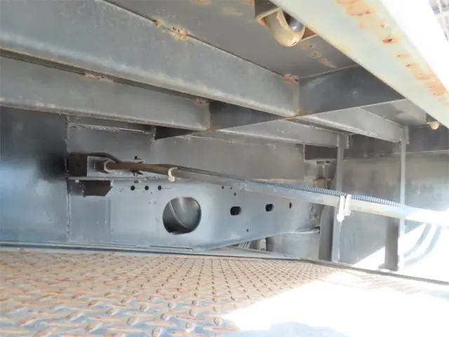 いすゞ フォワード 2RG-FTR90V2(2WD)の写真43