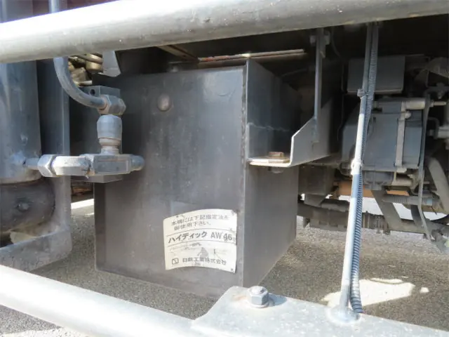 いすゞ フォワード 2RG-FTR90V2(2WD)の写真47