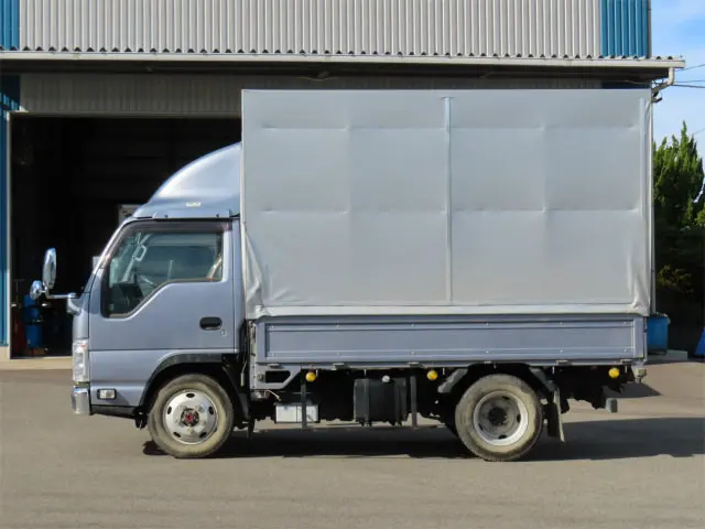 いすゞ エルフ 2RG-NJS88A(4WD)の写真4