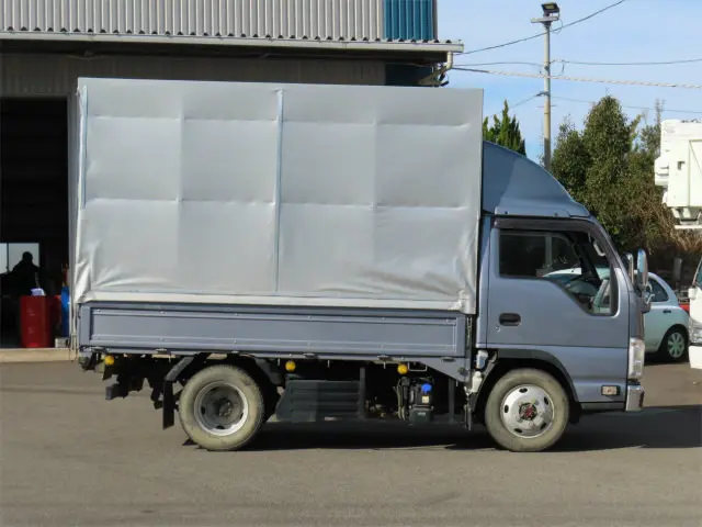 いすゞ エルフ 2RG-NJS88A(4WD)の写真5