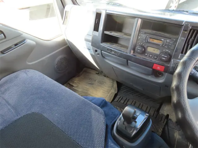 いすゞ エルフ 2RG-NJS88A(4WD)の写真16