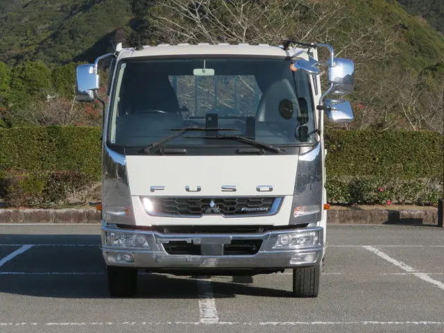 三菱 ファイター 2KG-FK62FY(2WD)の写真6