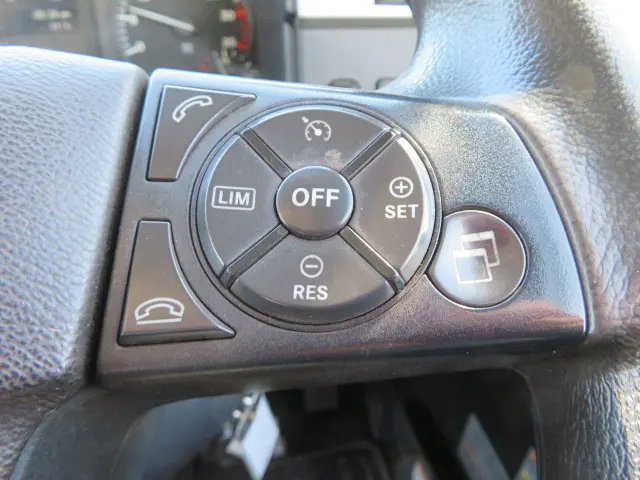 三菱 ファイター 2KG-FK62FY(2WD)の写真13