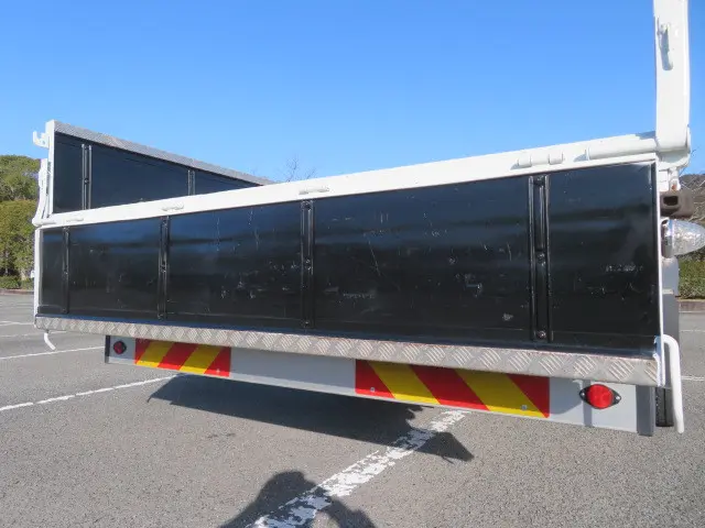 三菱 ファイター 2KG-FK62FY(2WD)の写真31