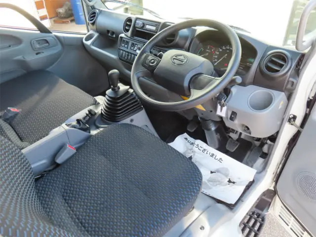 日野 デュトロ 2KG-XZU605M(2WD)の写真10
