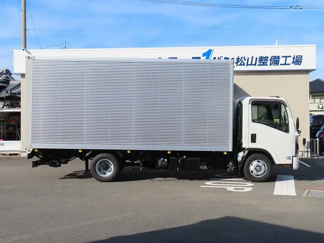 いすゞ エルフ 2RG-NPR88AM(2WD)の写真4