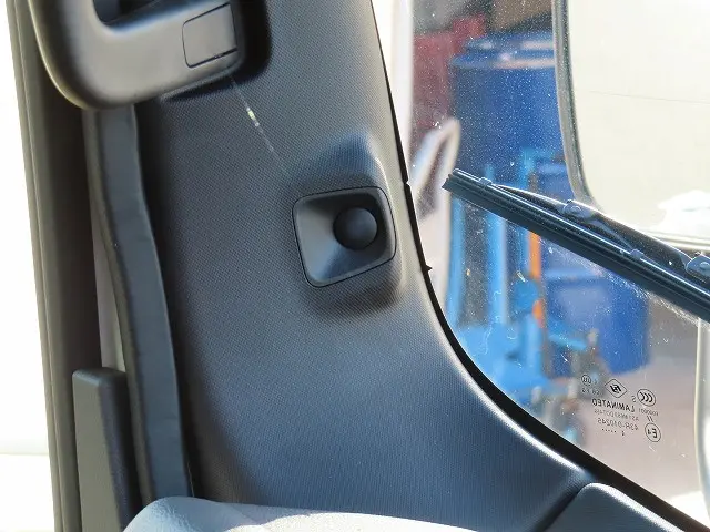 いすゞ エルフ 2RG-NPR88AM(2WD)の写真20