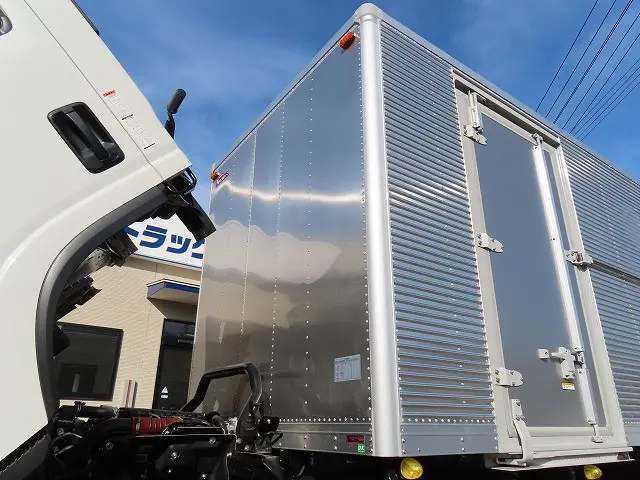 いすゞ エルフ 2RG-NPR88AM(2WD)の写真32