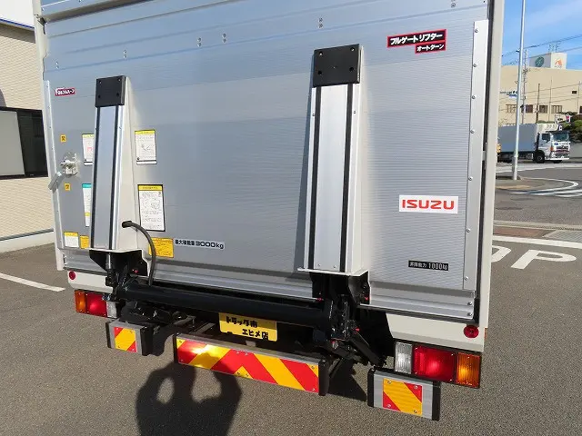 いすゞ エルフ 2RG-NPR88AM(2WD)の写真34