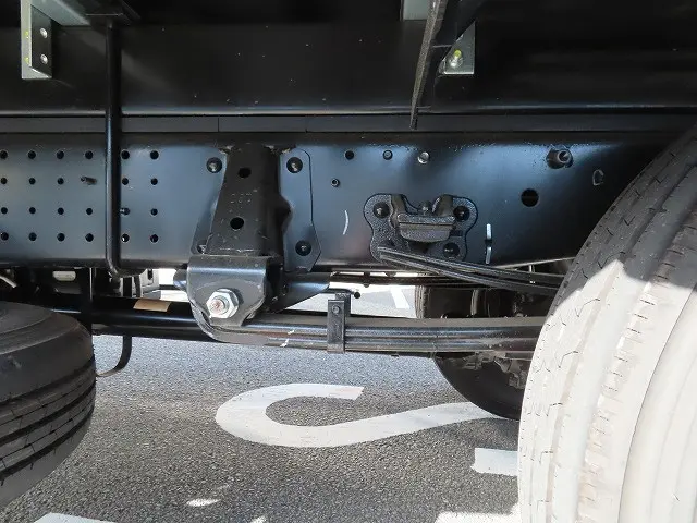 いすゞ エルフ 2RG-NPR88AM(2WD)の写真47