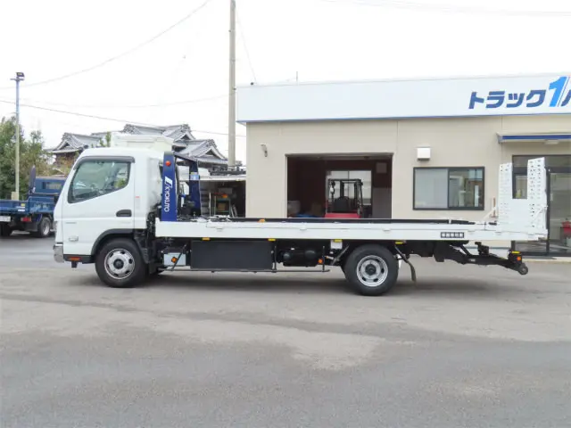 三菱 キャンター 2PG-FEB80(2WD)の写真3
